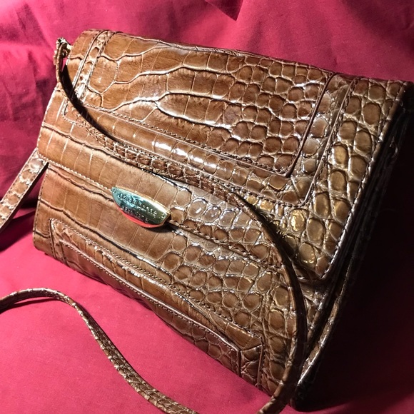 Liz Claiborne Chocolate Brown Faux Alligator Gold Tone Hardware Crossbody Clutch - Picture 2 of 16